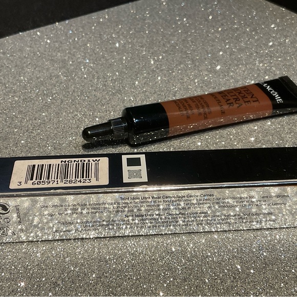 555 SUEDE C Lancôme Teint Idole Ultra Wear Concealer - Picture 5 of 9